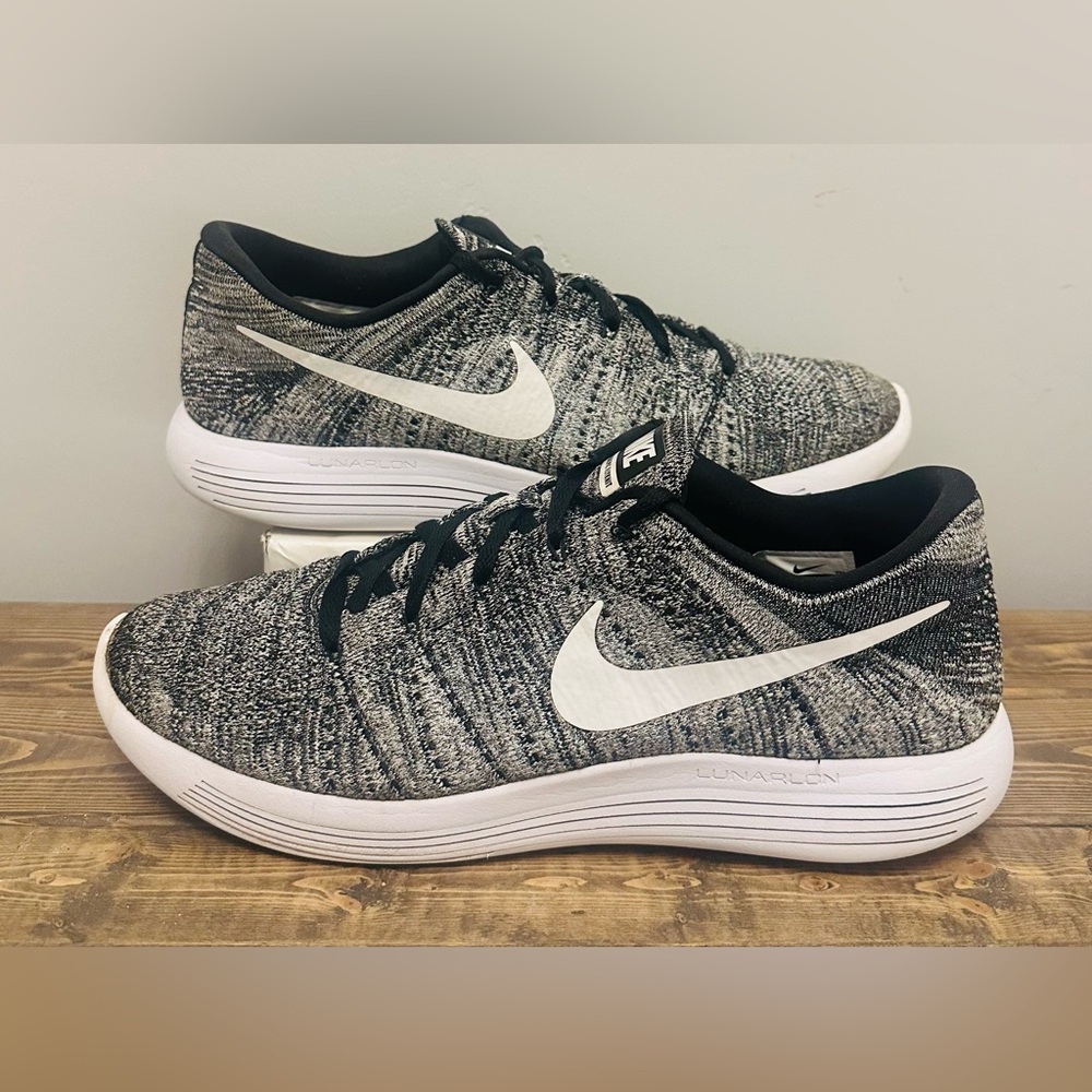 Nike LunarEpic Flyknit Low 843764-001 Oreo Running Shoes Men’s Size 12.5